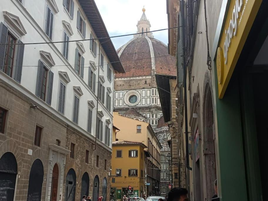 Blu Apartment Firenze Bagian luar foto